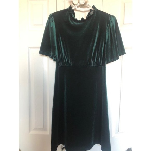 Primark | Velvet Dress - Picture 2 of 7